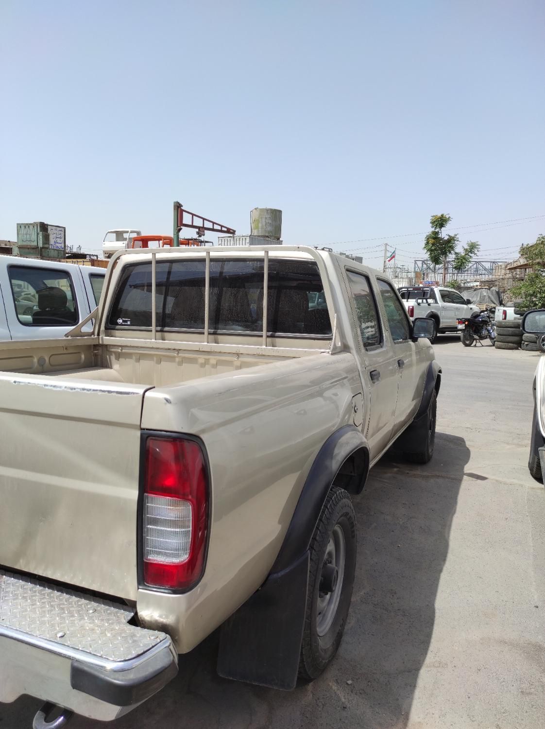 نیسان پیکاپ بژ|خودرو سواری و وانت|تهران, نعمت‌آباد|دیوار