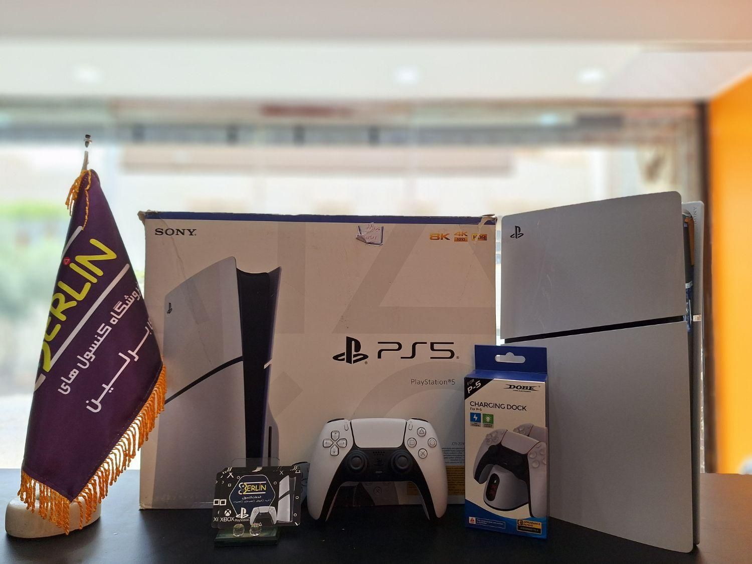 PS5اسلیم درایو اروپا با پایه شارژر تک دسته|کنسول، بازی ویدئویی و آنلاین|قم, زنبیل آباد|دیوار