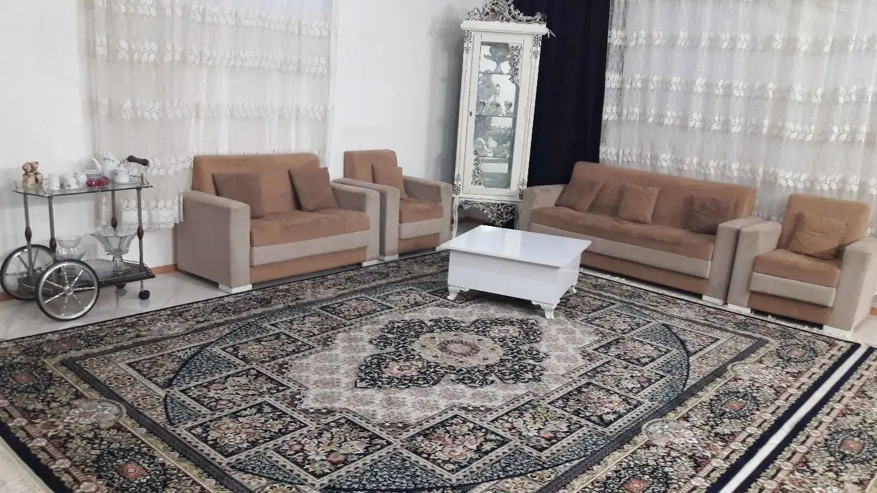 لوازم خانه مبل وساعت ایستاده میزتلویزیون|مبلمان خانگی و میز عسلی|نیشابور, گنبد سبز|دیوار