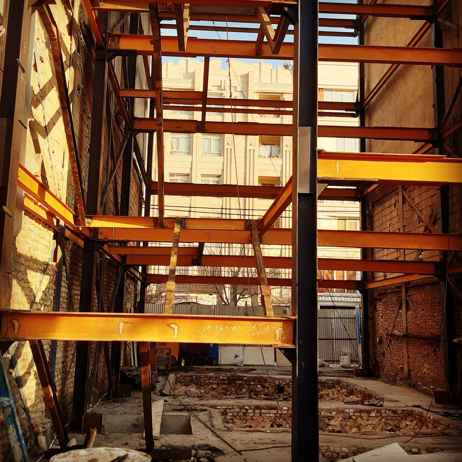 ساخت و نصب اسکلت فلزی و سازه نگهبان|خدمات پیشه و مهارت|تهران, شکوفه|دیوار