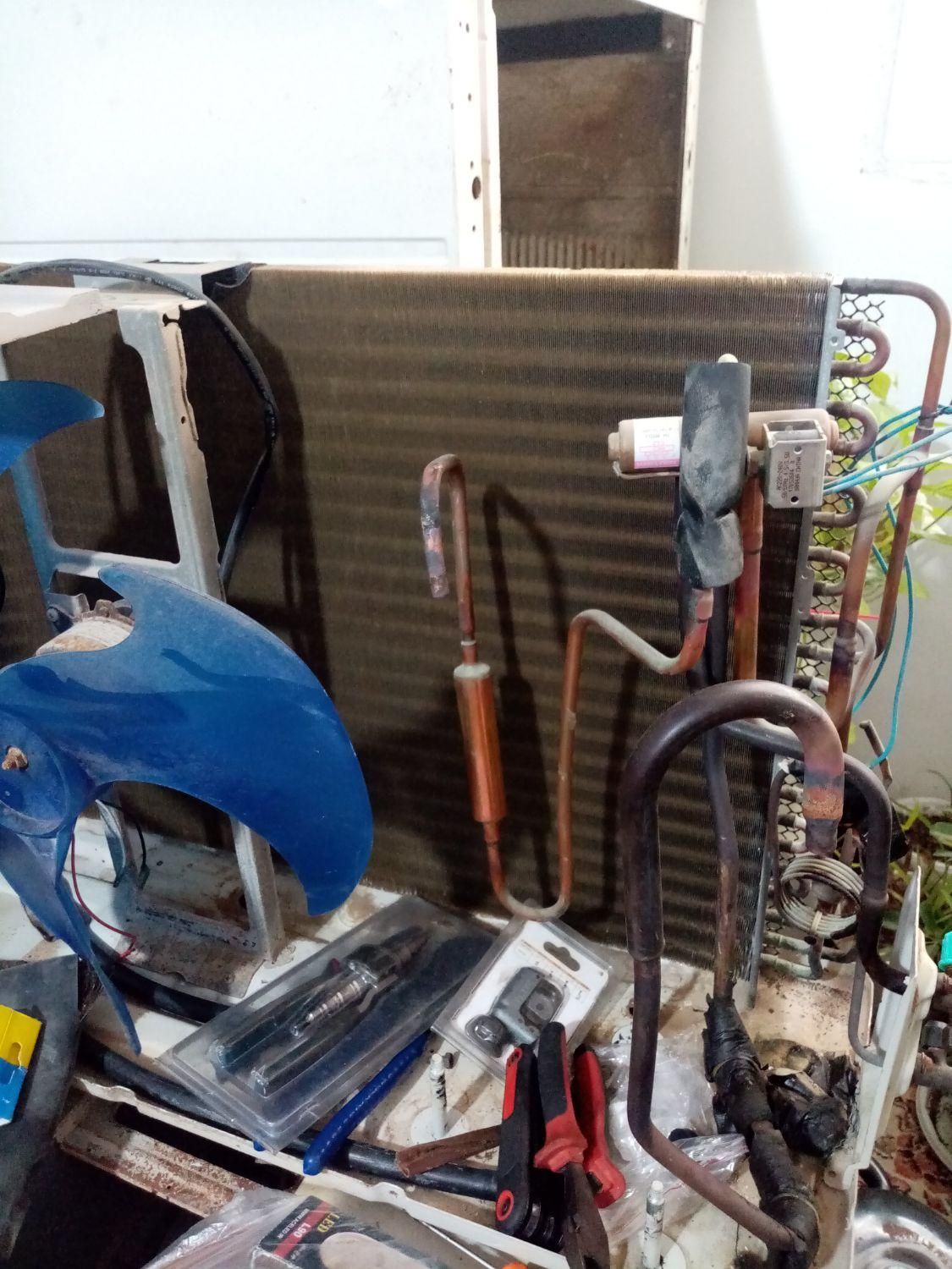 تعمیرات تخصصی اسپیلت و کولر پنجره ایی|خدمات پیشه و مهارت|قشم, |دیوار