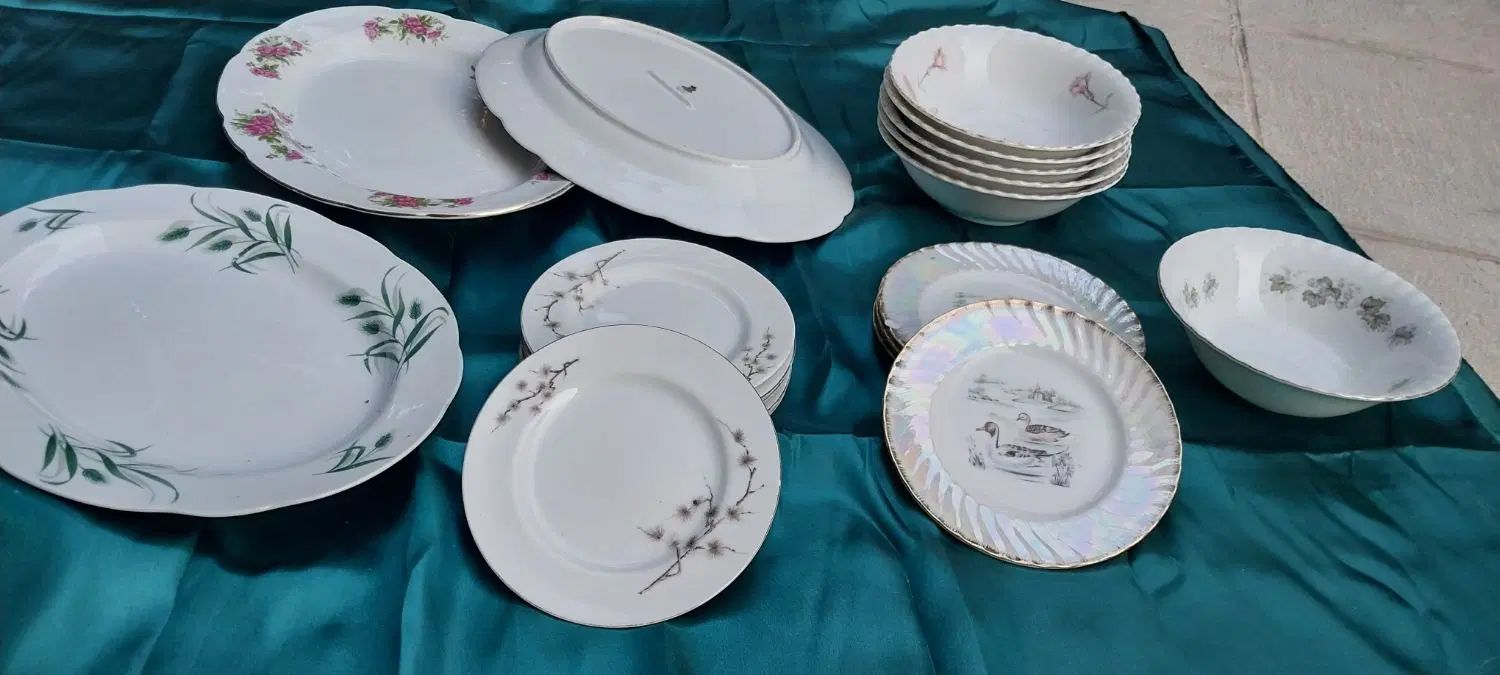 چینی گل سرخی قدیمی اصل ژاپن|ظروف سرو و پذیرایی|اصفهان, خواجو|دیوار