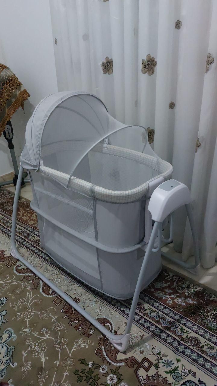 2تا گهواره برقی نوزاد و تخت کنار مادر ماستلا 2023|تخت و صندلی بچه|تنکابن, |دیوار