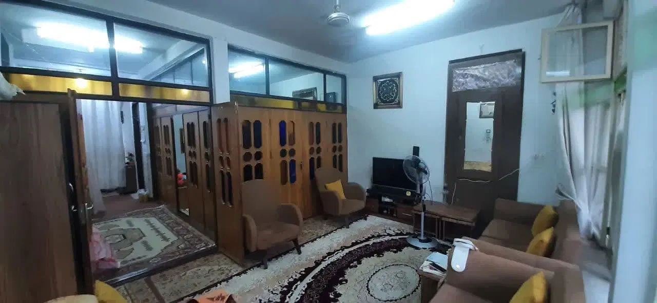 منزل فروشی آهن آجر محدوده شیخ بهایی جنوبی|فروش خانه و ویلا|نجف‌آباد, شیخ بهایی جنوبی|دیوار