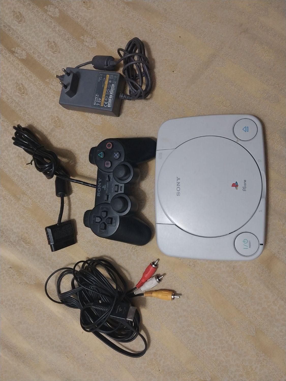 کنسول بازی سونی وان (SONY one)|کنسول، بازی ویدئویی و آنلاین|تهران, فلسطین (میدان انقلاب)|دیوار