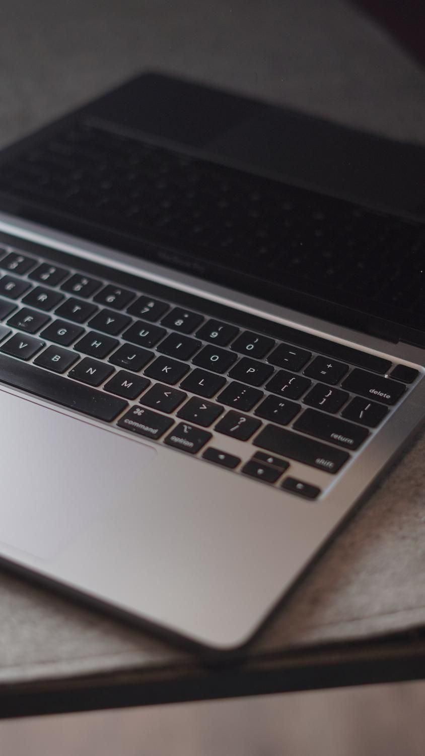 لپ تاپMAC BOOK PRO مدل 2020|رایانه همراه|قم, صفائیه|دیوار