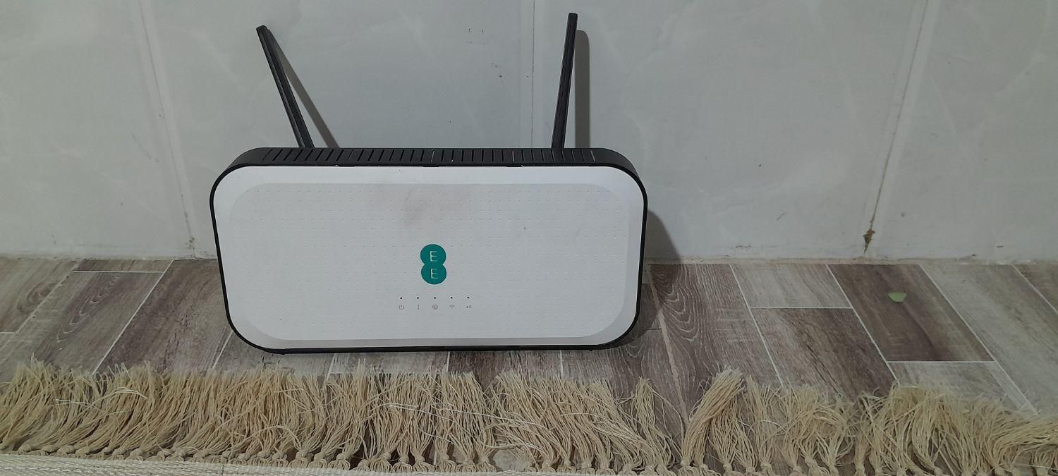 فروش مودم  EE Hybrid Router|مودم و تجهیزات شبکه|بیرجند, |دیوار