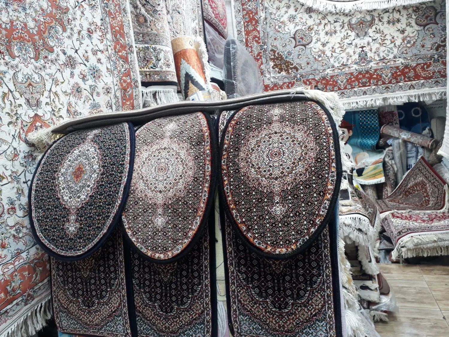 پادری بیضی رومیزی ماهی ۳۰×۶۰ اصل۱۰۰۰شانه|پادری|تبریز, |دیوار