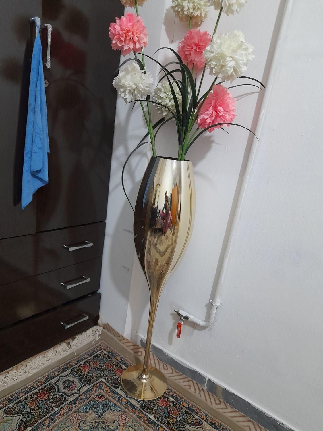 گل و گلدان نو|گل مصنوعی|همدان, |دیوار