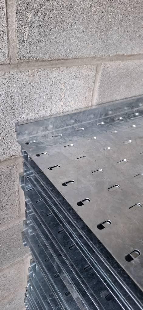 سینی کابل و نردبان کابل شرکت سازه گستر پارسا|ماشین‌آلات صنعتی|پاکدشت, |دیوار