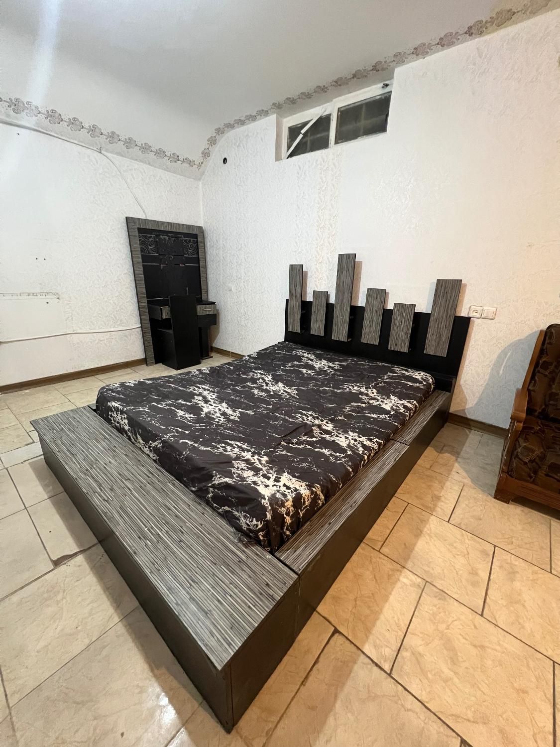 سوییت / مبله / خونه مبله|اجارهٔ کوتاه‌مدت آپارتمان و سوئیت|شیراز, درکی|دیوار