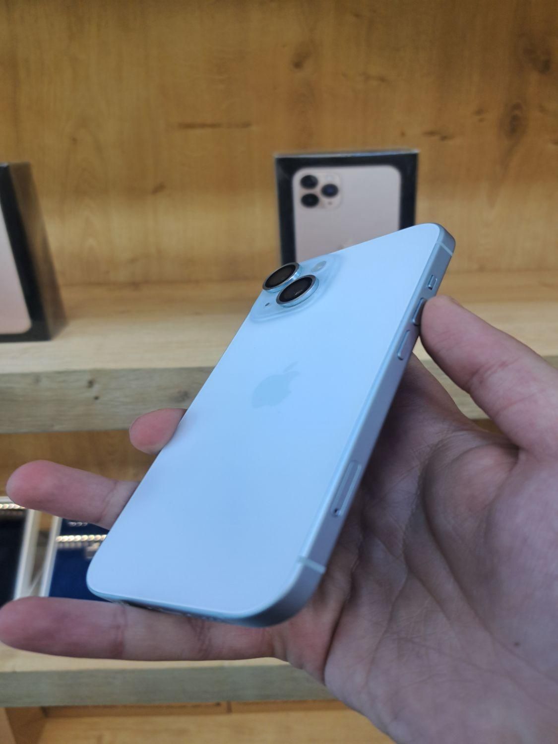 iPhone 15حافظهٔ ۱۲۸ آبی|موبایل|اصفهان, احمدآباد|دیوار
