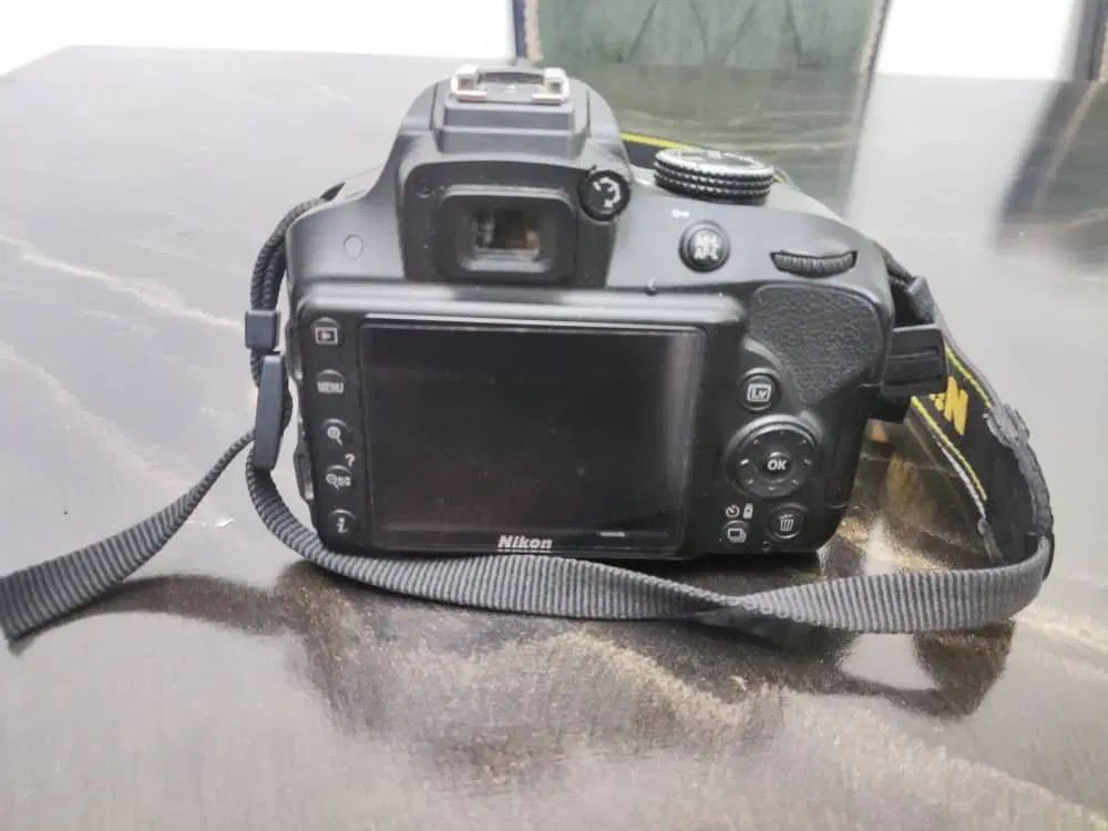 Nikon d3300 دوربین نیکون دی ۳۳۰۰ لنز ۵۵ ۲۰۰|دوربین عکاسی و فیلم‌برداری|رشت, آب و برق|دیوار