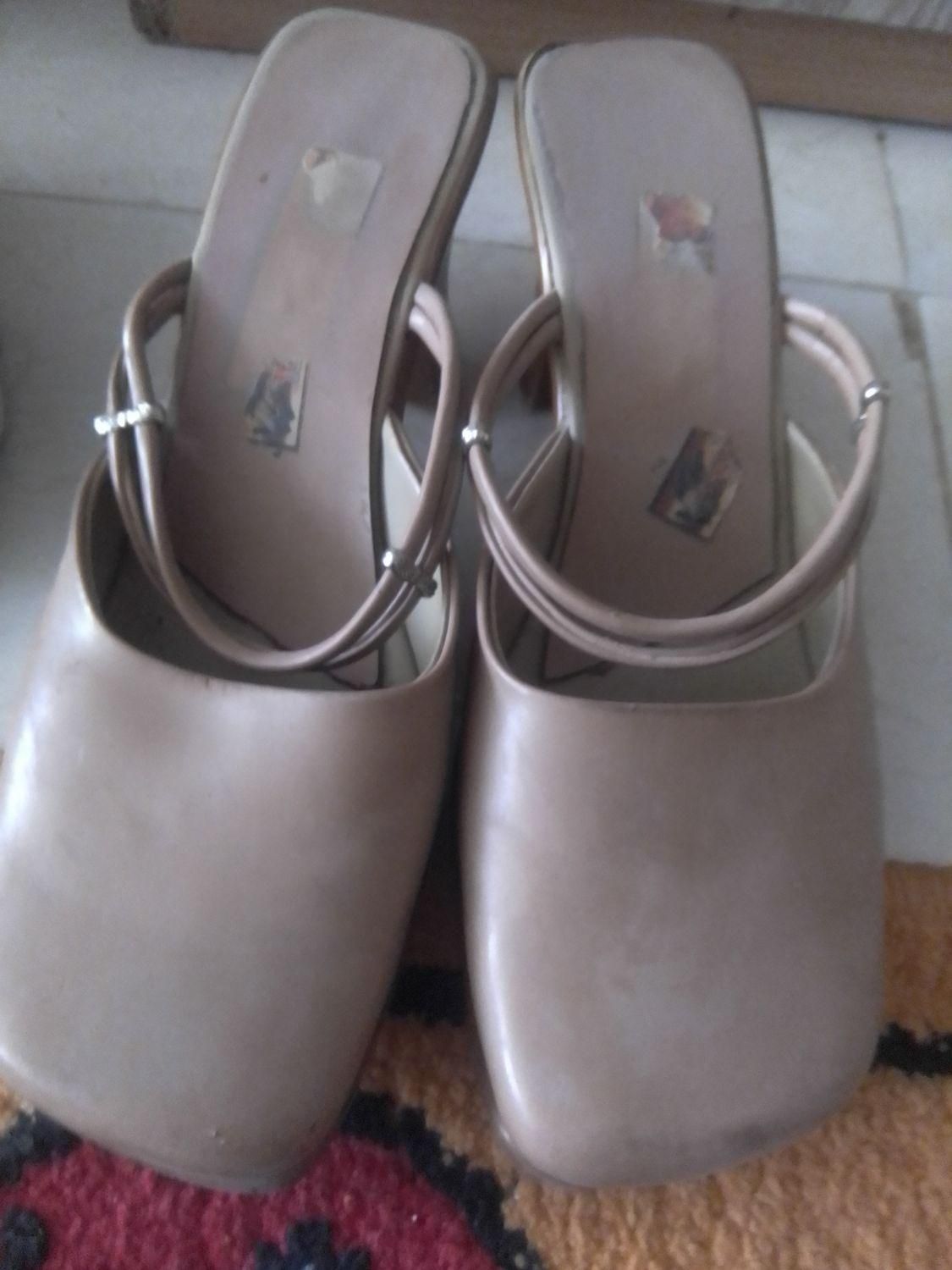کفش مجلسی سایز 38و39و37کفشبچگانه سفید سایز 32|کیف، کفش، کمربند|آباده, |دیوار