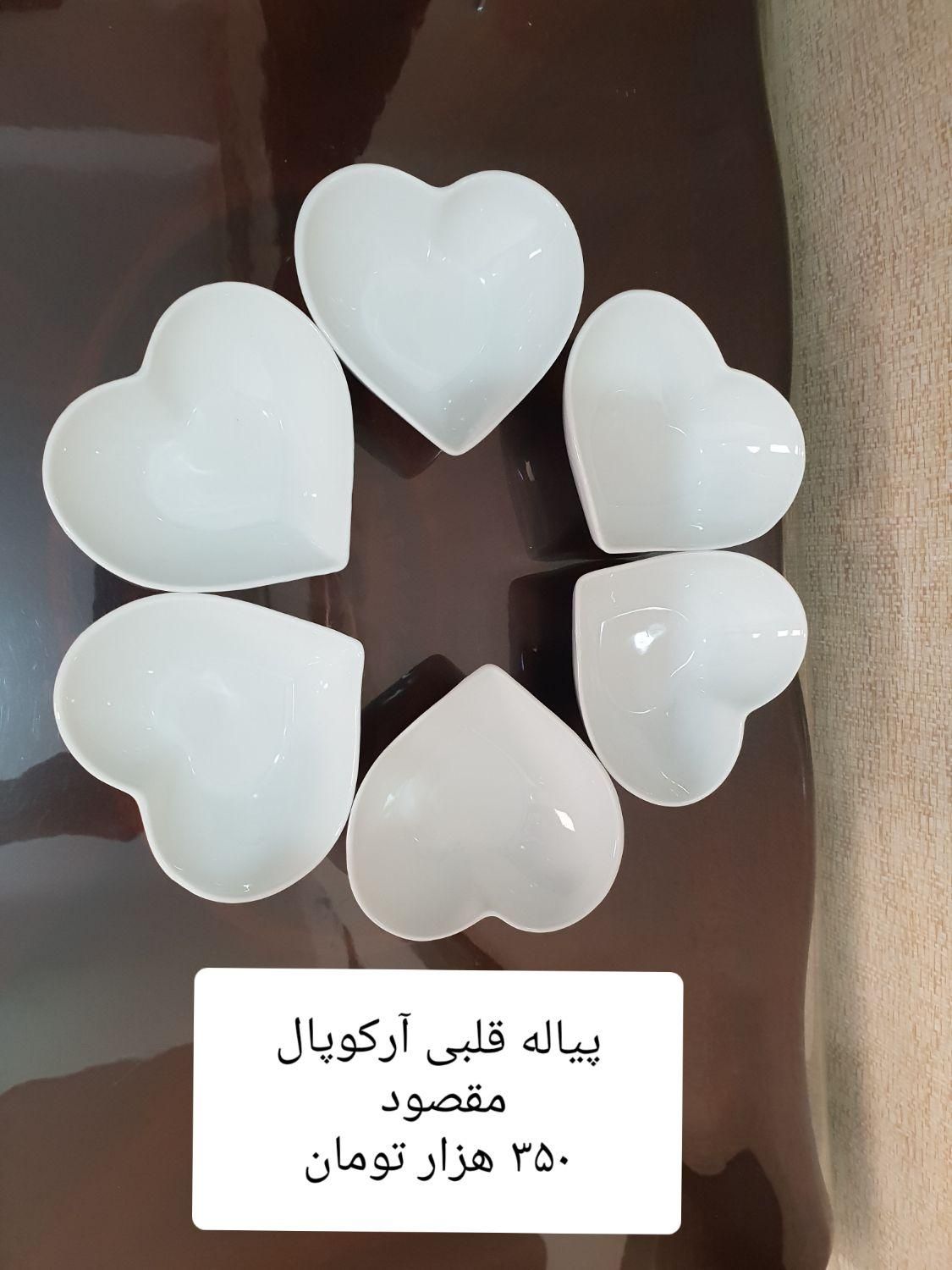 تعدادی لباس و وسایل منزل و اجاق گاز و ...|لباس|تهران, شمس‌آباد|دیوار