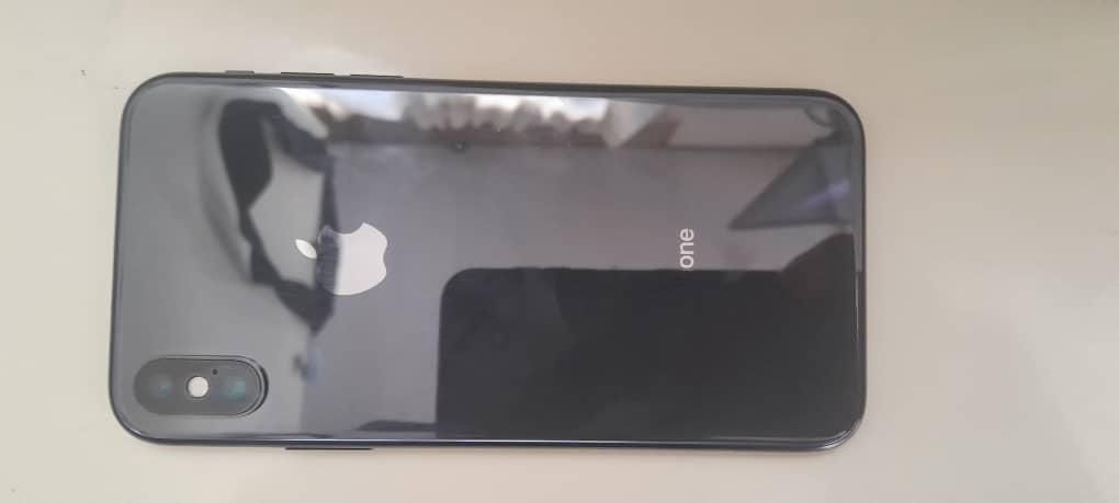 اپل iPhone X با حافظهٔ ۶۴ گیگابایت|موبایل|تهران, بهارستان|دیوار