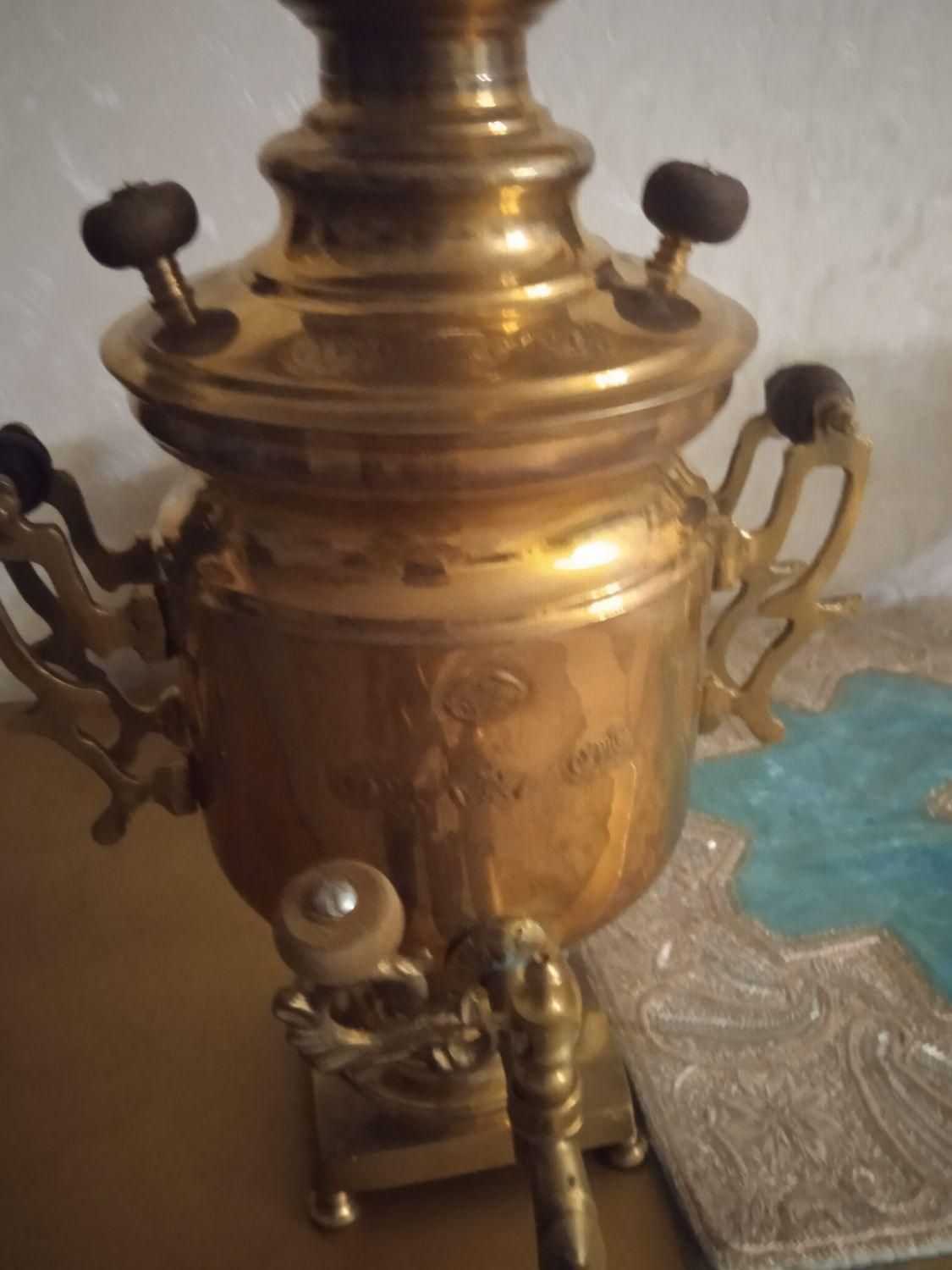 شکلات خوری گل برجسته|کلکسیون اشیاء عتیقه|تهران, شهرک غرب|دیوار