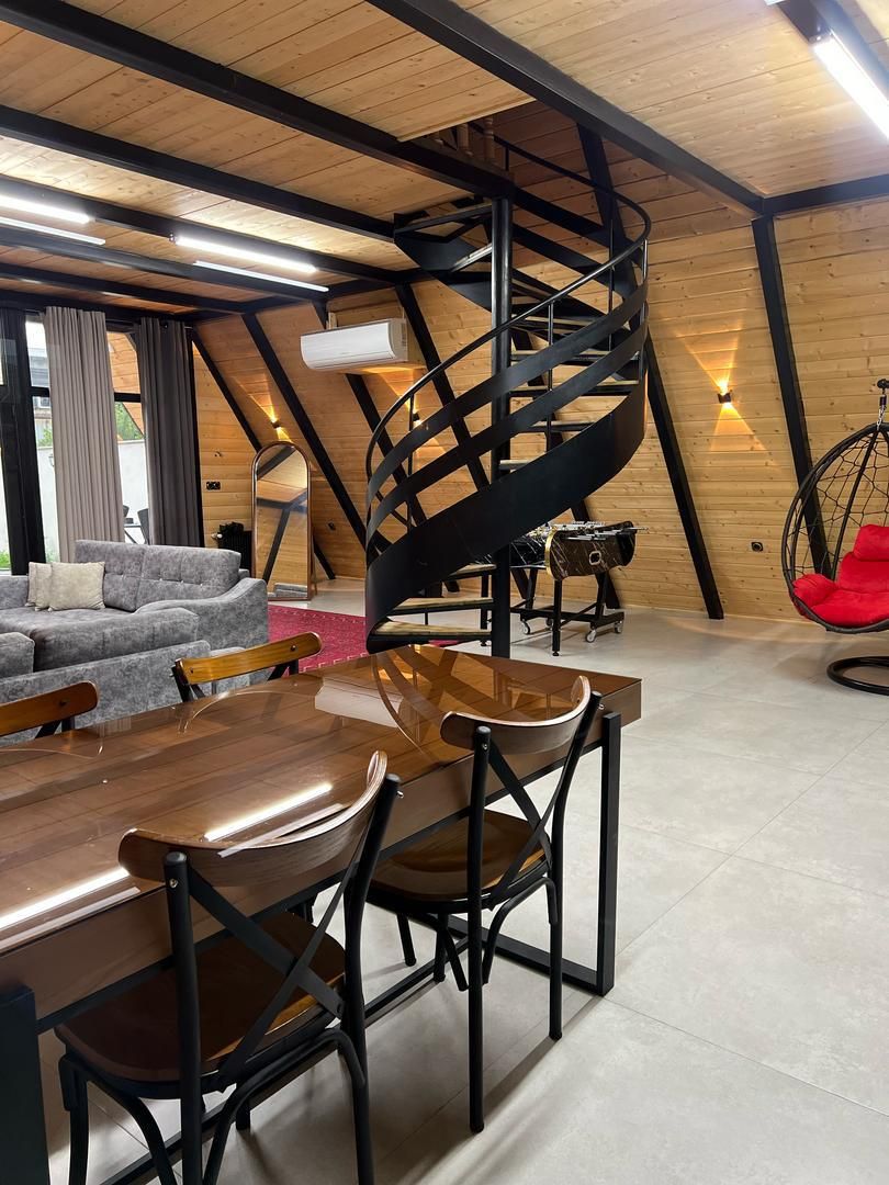 اجاره کلبه سوئیسی استخردار(فوتبال دستی)|اجارهٔ کوتاهمدت ویلا و باغ|رشت, گلسار|دیوار