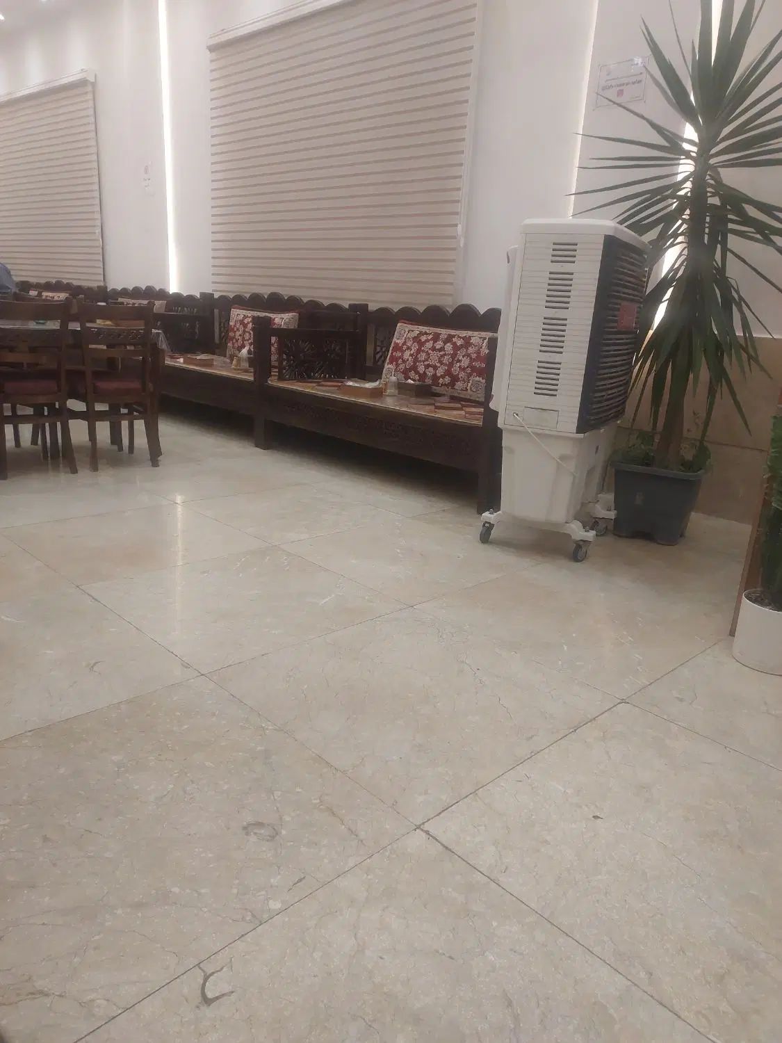 به دو نفر خانم جهت تبلیغات و مدیر فروش|استخدام خدمات فروشگاه و رستوران|مشهد, کوی سیدی|دیوار