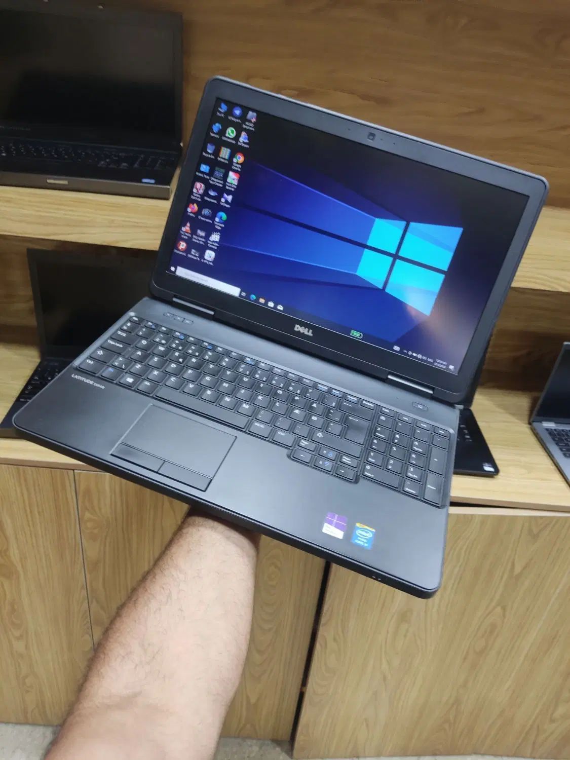 لپتاپDell e5540 i5رم۸ هارد256ssdفول اچ دی/۱۵اینچ|رایانه همراه|تهران, استخر|دیوار