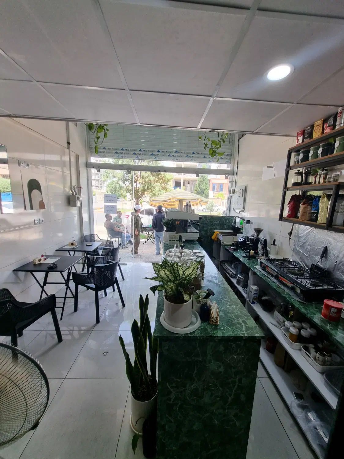 مغازه و زیرزمین بر بلوار با دو سند مجزا،قیمت ویژه|فروش مغازه و غرفه|شیراز, شهرک مفتح|دیوار