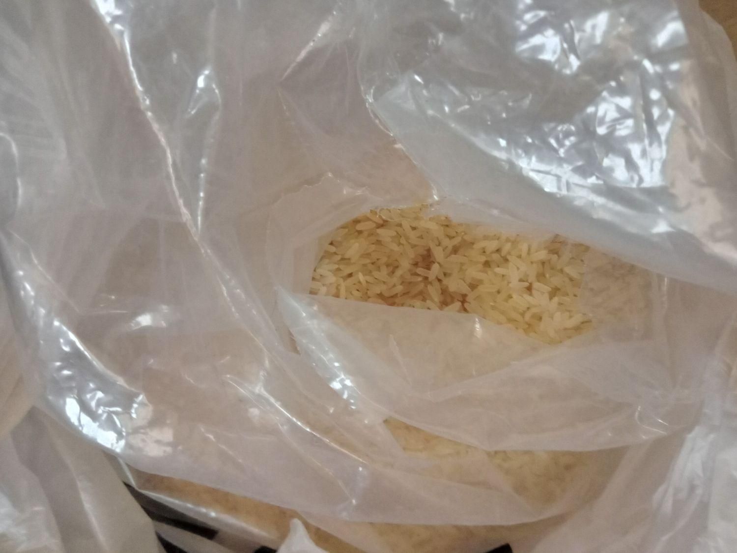 ۱۰کیلوباسماتی و ۵کیلوهندی و ۶ رب جمعا ۱۰۵۰۰۰۰ تومن|خوردنی و آشامیدنی|تهران, آذری|دیوار