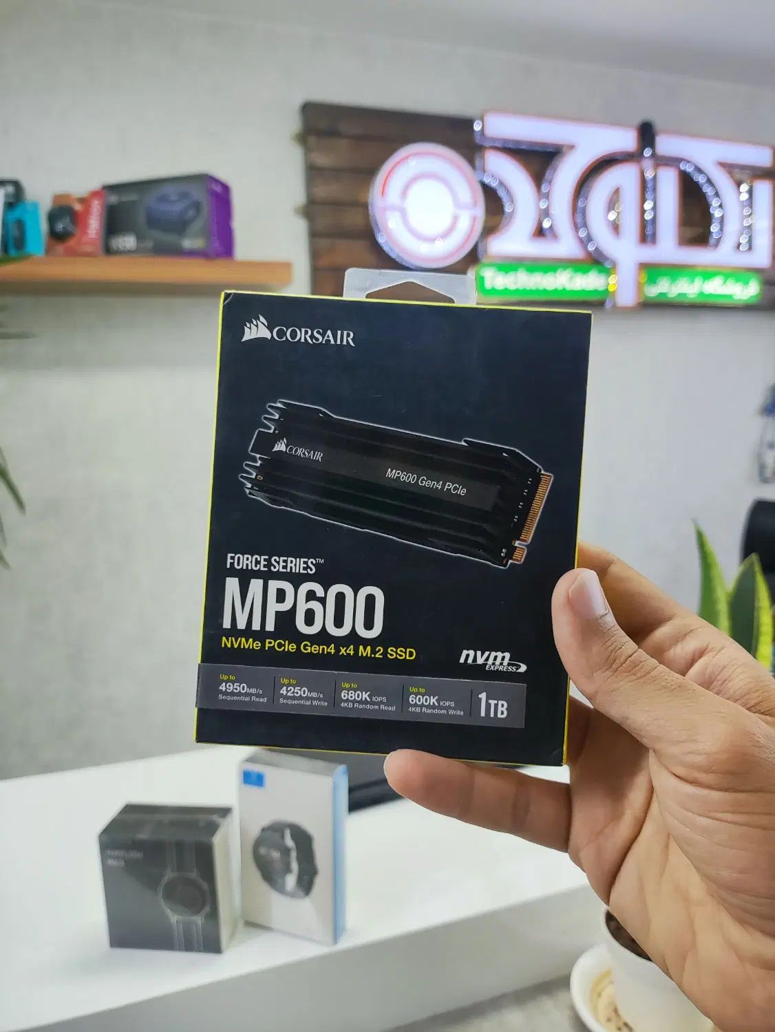 حافظه SSD Corsair MP600 1TB  هیت سینک دار|قطعات و لوازم جانبی رایانه|اصفهان, جلالیه|دیوار