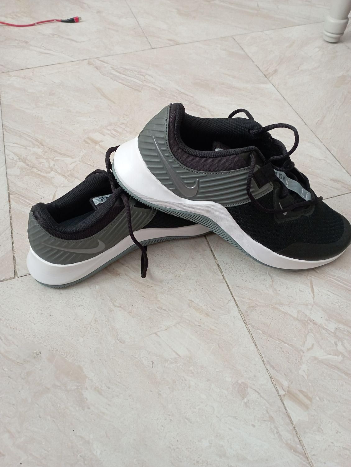 کتونی نایک NIKE اصل سایز45|کیف، کفش، کمربند|تهران, تهرانسر شرقی|دیوار