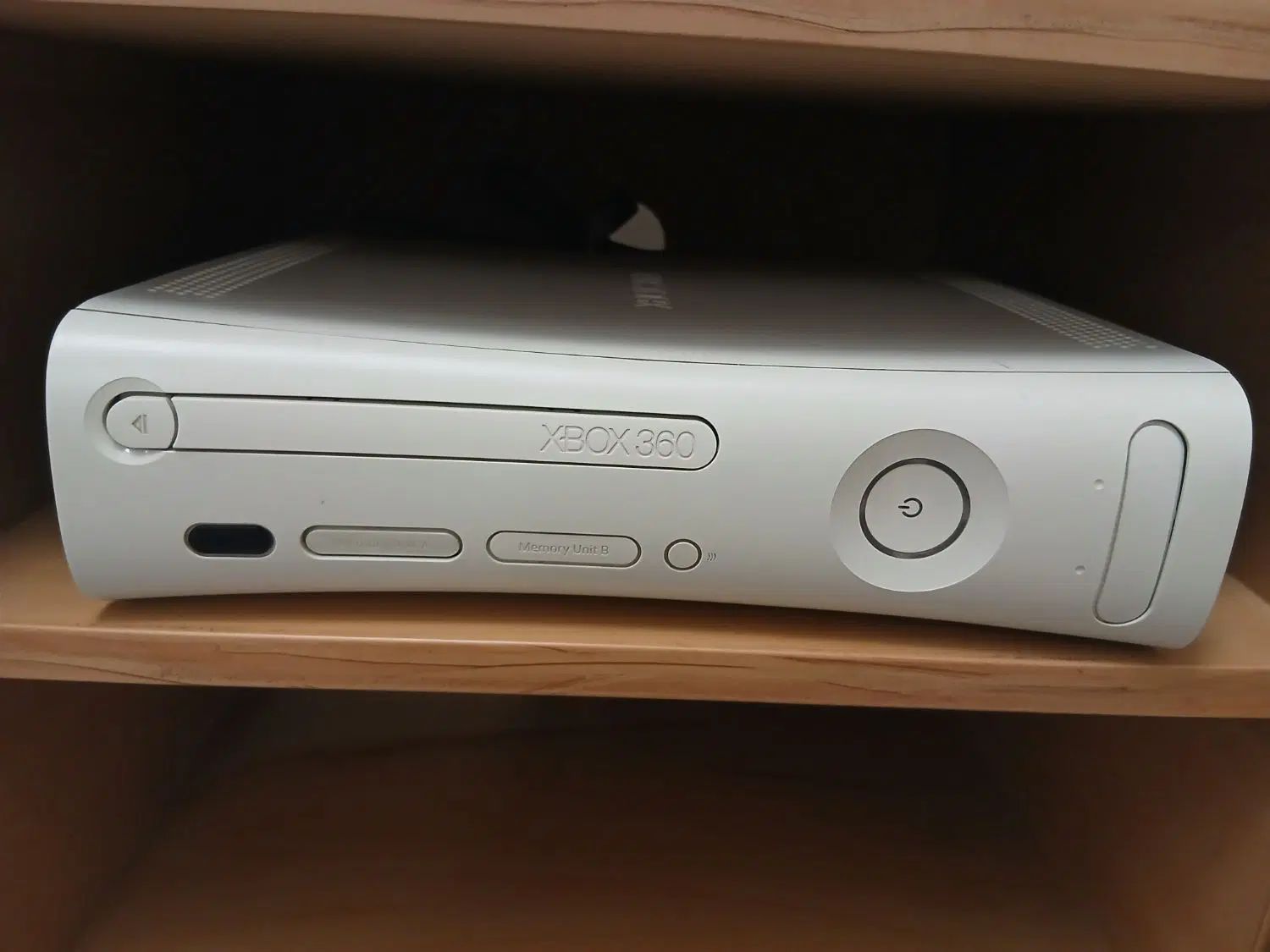 xbox360سی دی خور با تمام تجهیزات کیف سی دی و ۴دسته|کنسول، بازی ویدئویی و آنلاین|کرج, برغان|دیوار