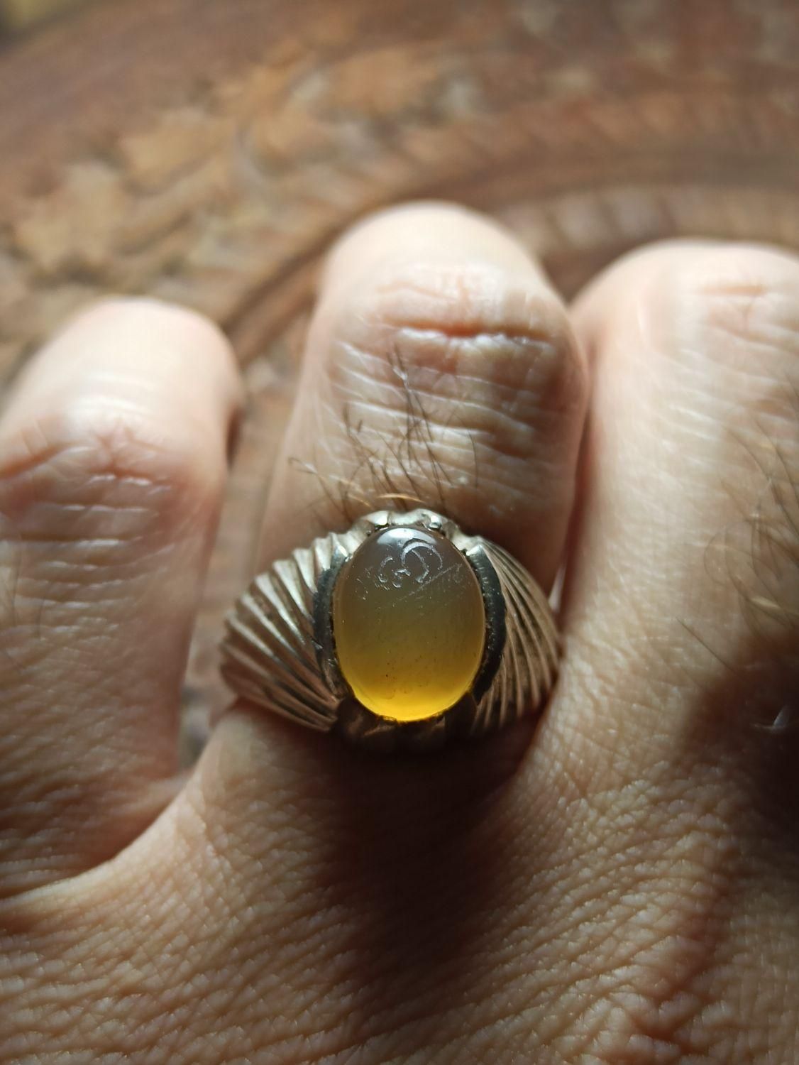 انگشتر عقیق زرد حکاکی دست|جواهرات|رشت, شهرک صبا|دیوار