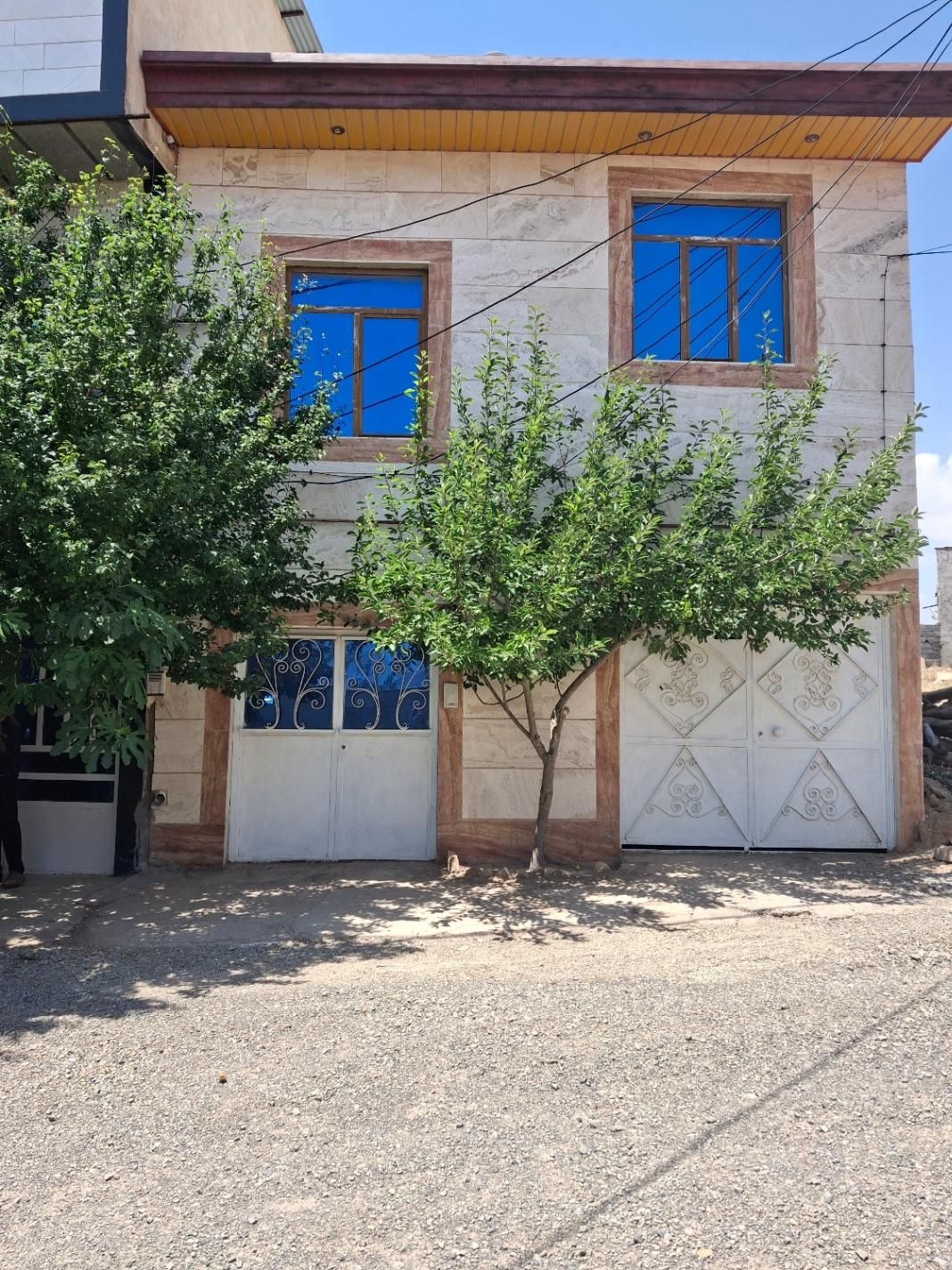 خانه دوطبقه دربست در 10کیلومتری شهرستان اشتیان|فروش خانه و ویلا|تهران, مسعودیه|دیوار