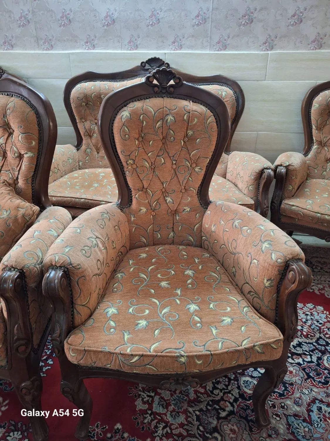 مبل ۷ نفره|مبلمان خانگی و میز عسلی|کرج, ساسانی (قلمستان)|دیوار