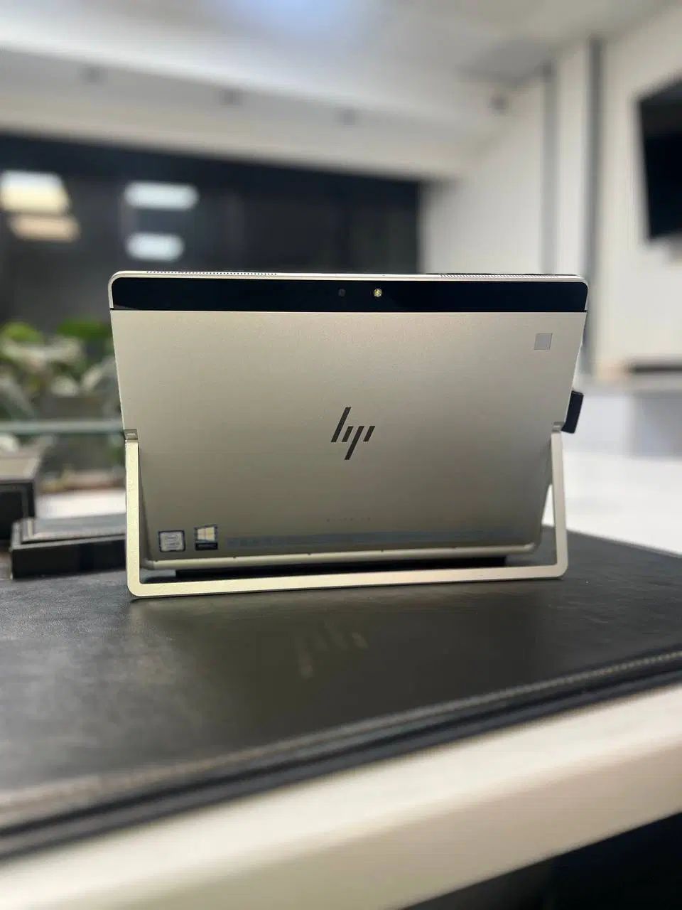 Hp elite x2 1012 i5-7زیر قیمت ایران|رایانه همراه|تهران, امجدیه (خاقانی)|دیوار