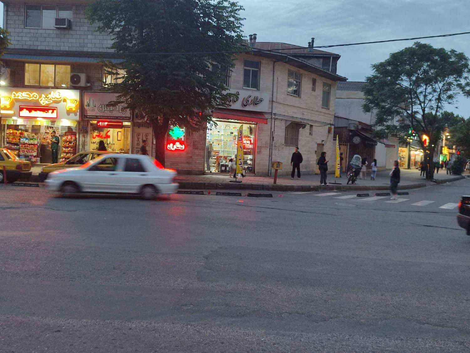 اجاره مغازه 22 متری در حمیدیان|اجارهٔ مغازه و غرفه|رشت, حمیدیان|دیوار