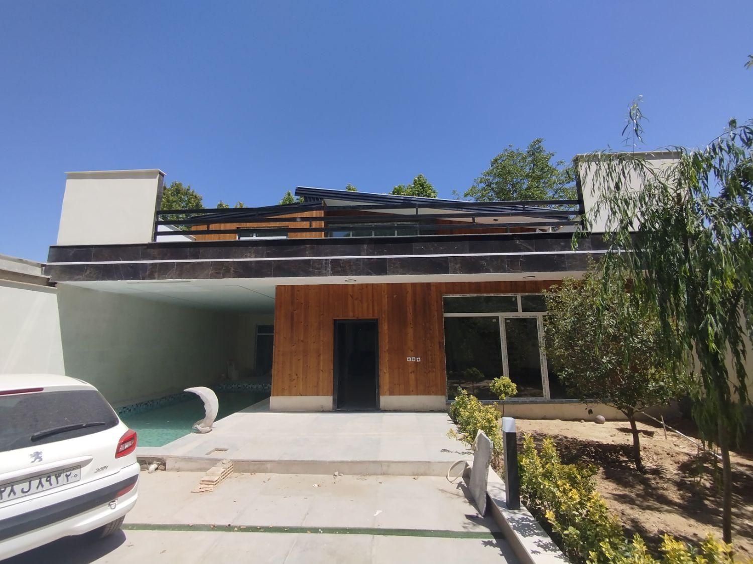 کارگاه تولیدی درب و پنجره دوجدارهupvc چکی بدون سود|خدمات پیشه و مهارت|کرج, گلشهر|دیوار