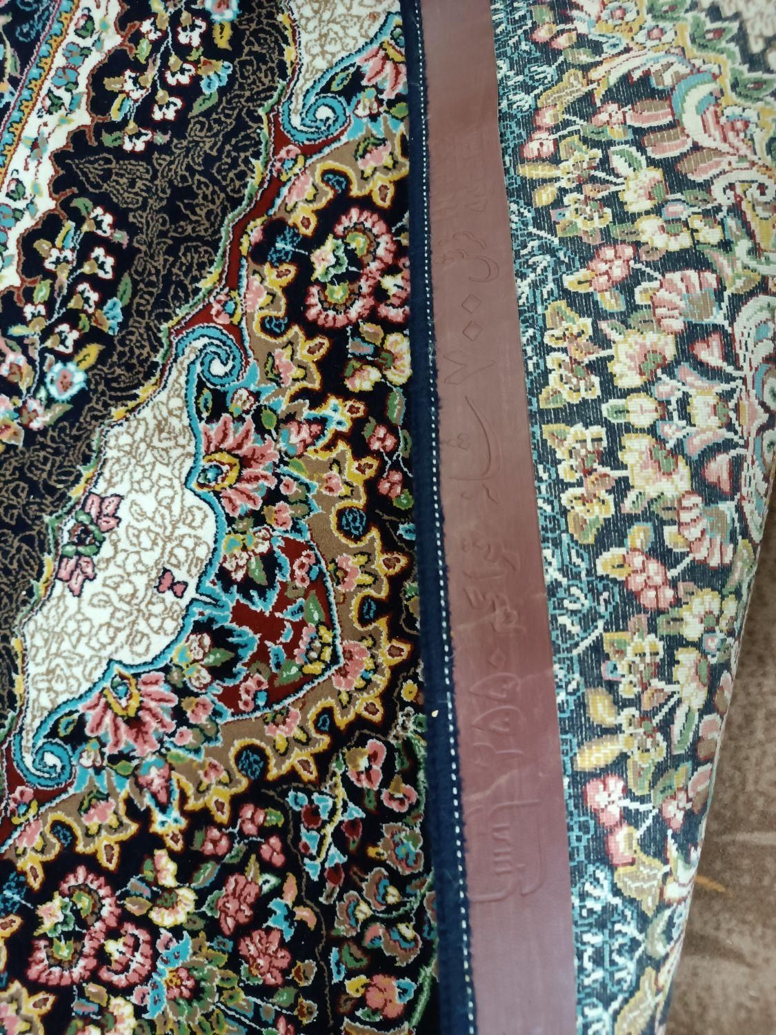 یک جفت فرش ۹متری تمام نخ ۷۰۰شانه مناسب جهیزیه|فرش|مشهد, سپاد|دیوار