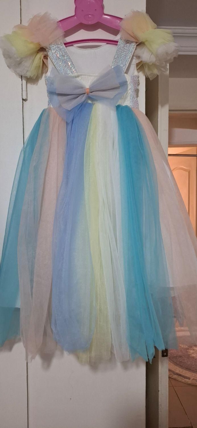 لباس عروس همراه تاج|کفش و لباس بچه|رباطکریم, رباطکریم|دیوار