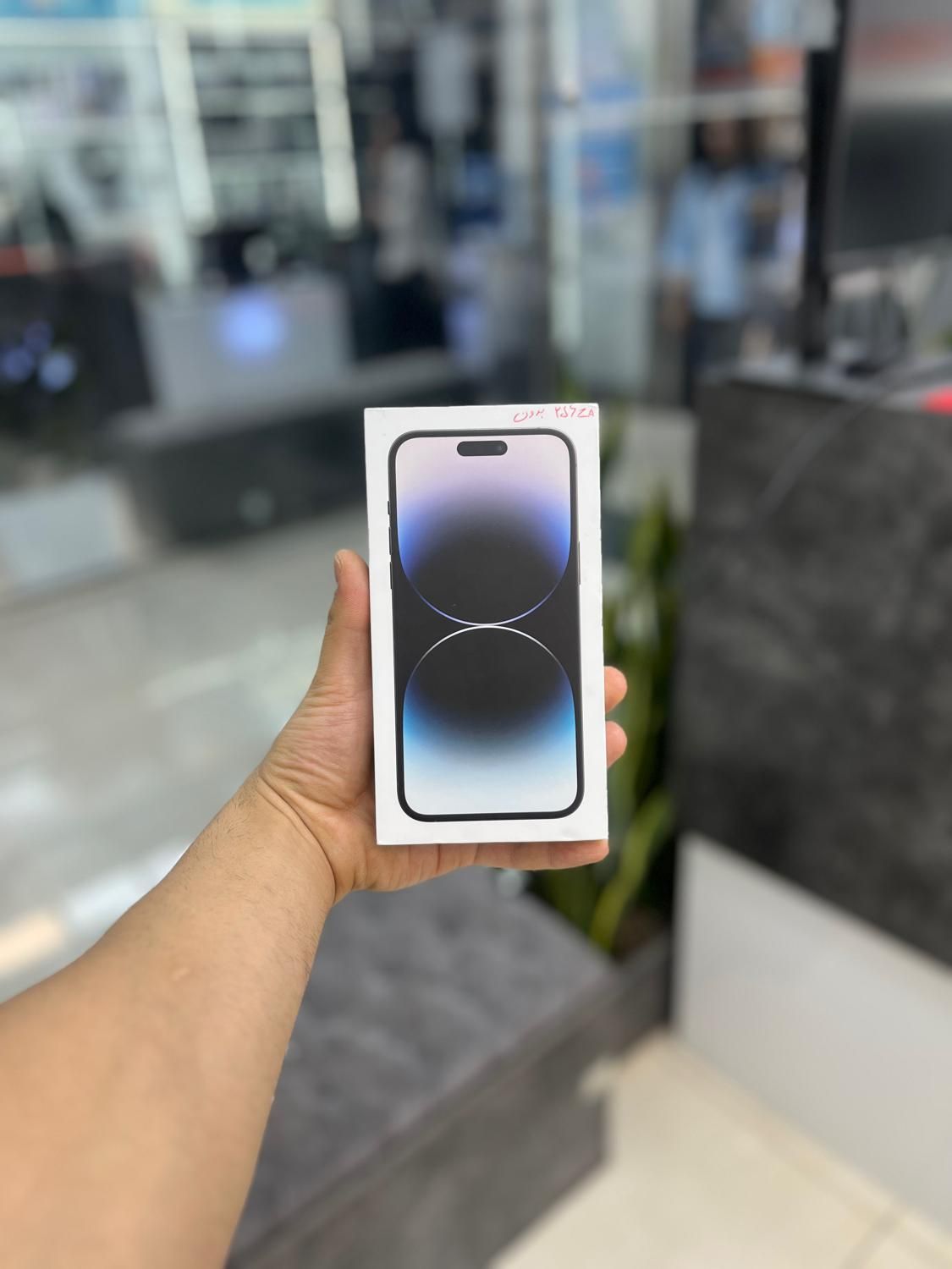 آیفون ۱۴ پرومکس از دم اقساط با چک و ضمانت طلا|موبایل|اصفهان, احمدآباد|دیوار