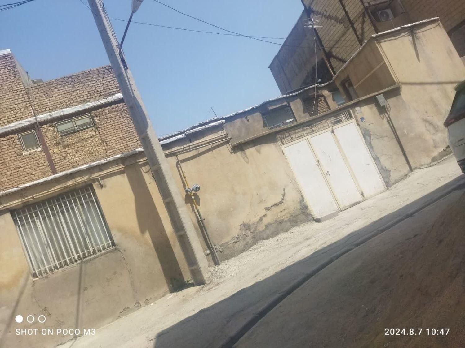 فروش زمین ۱۰۰ متری دارای عقب نشینی مفید ۷۱متر|فروش زمین و ملک کلنگی|اسدآباد, |دیوار