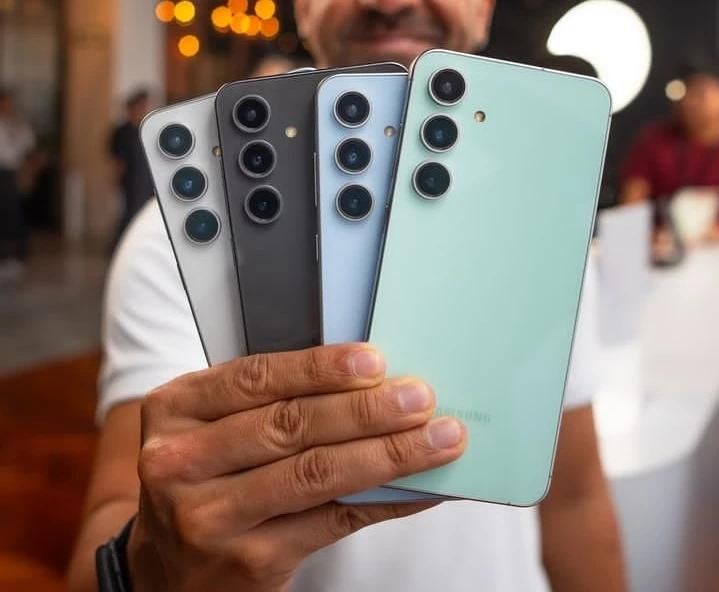 سامسونگ Galaxy S24 FE با حافظهٔ ۲۵۶ گیگابایت|موبایل|مشهد, کوثر|دیوار