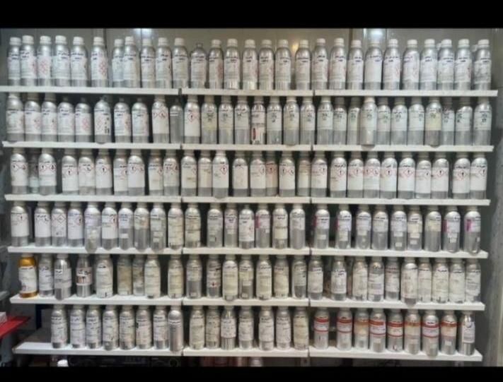 پخش عمده عطر فیکسرشیشه عطر،از بهترین شرکتهای دنیا|آرایشی، بهداشتی، درمانی|اندیشه, اندیشه فاز ۱|دیوار