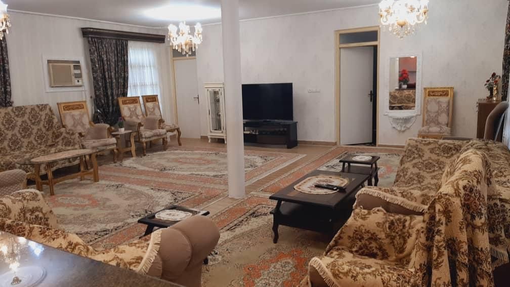 دارای پارکینگ نزدیک به نانوایی وسوپرمارکت|اجارهٔ کوتاه‌مدت آپارتمان و سوئیت|آستارا, |دیوار