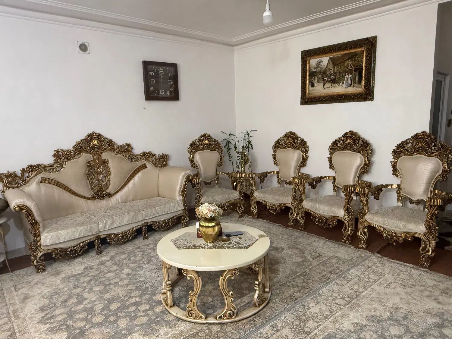 مبل تمام چوب راش نه نفره همراه با میز و دو عسلی|مبلمان خانگی و میز عسلی|الیگودرز, |دیوار