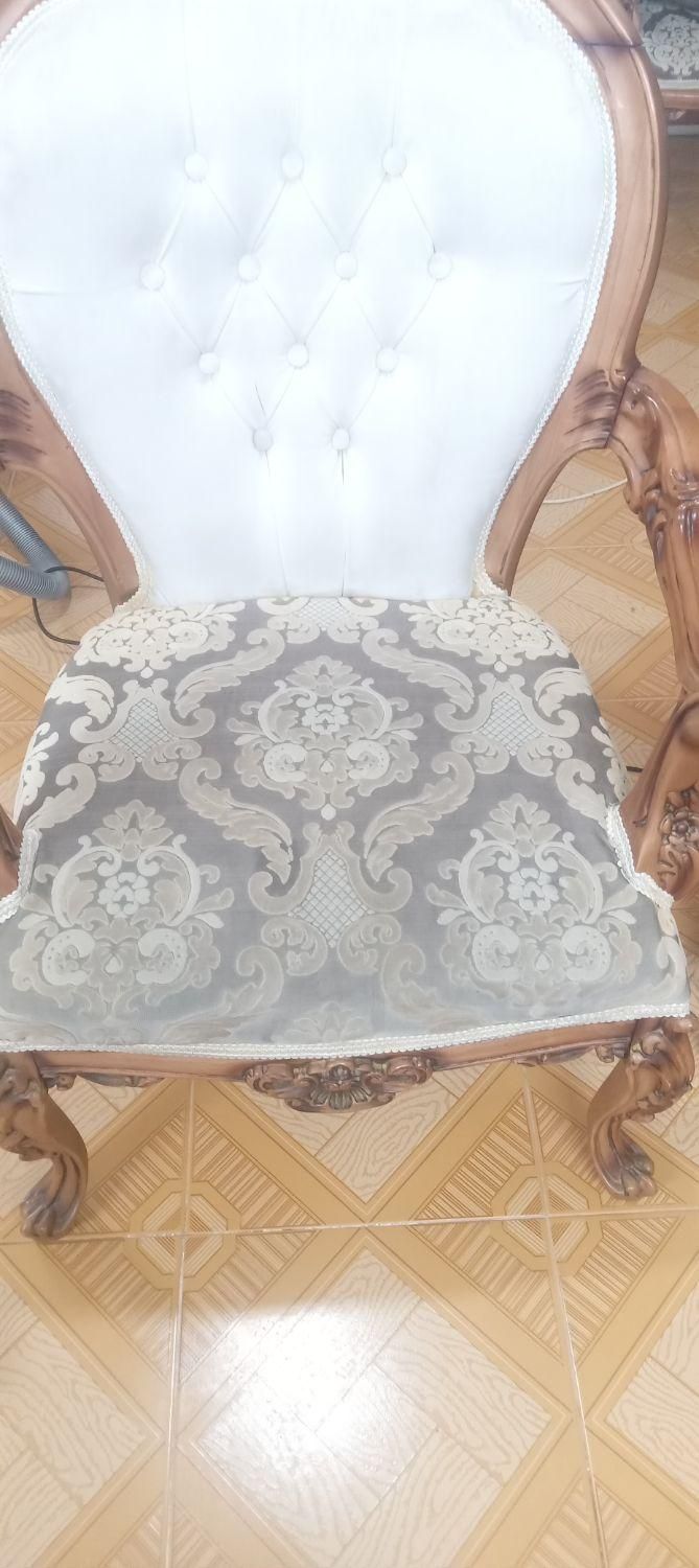 شست و شوی انواع فرش ومبلمان بدون جابجایی|خدمات نظافت|سمنان, |دیوار