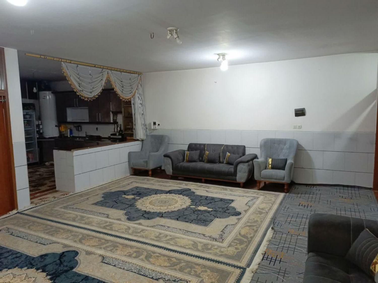 ویلای دربست شهر زاینده رود زرین شهر|فروش خانه و ویلا|فولادشهر, زاینده رود|دیوار