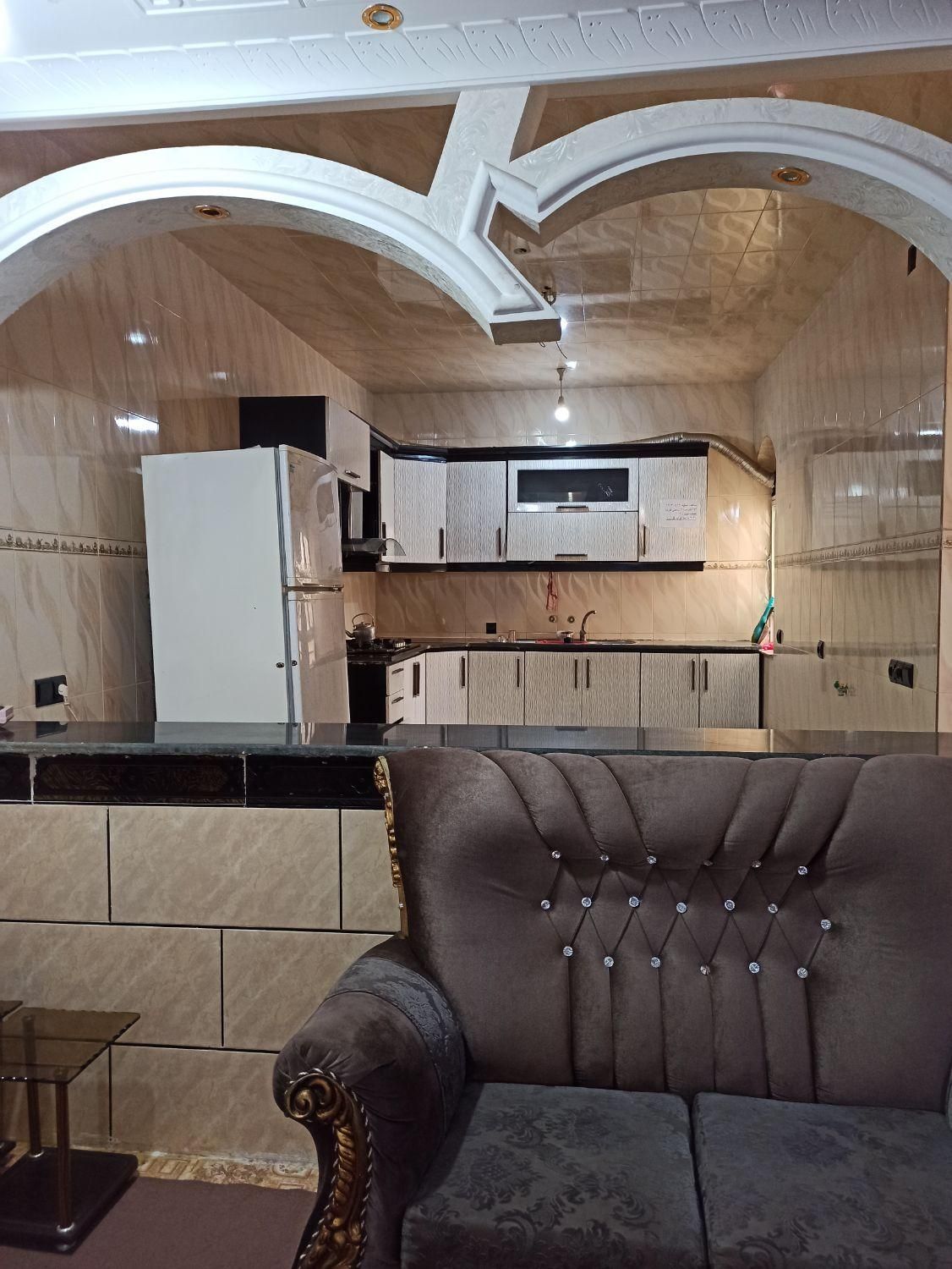 سوییت مبله وتمیزدربازارونزدیک به ساحل|اجارهٔ کوتاه‌مدت آپارتمان و سوئیت|بندر گناوه, |دیوار