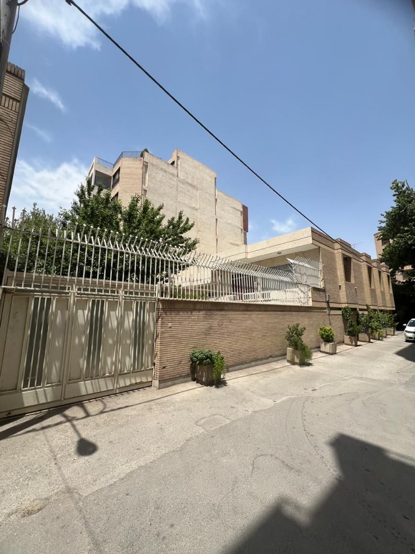 عباس آباد مادی نیاصرم/۲۰۰ متر/کلنگی|فروش زمین و ملک کلنگی|اصفهان, عباس‌آباد|دیوار