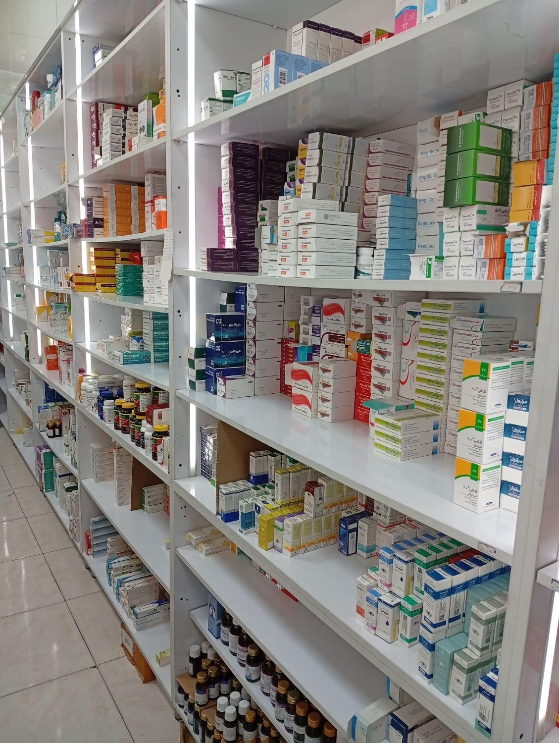 استخدام نیروی کار جهت کار در داروخانه|استخدام درمانی، زیبایی، بهداشتی|چهارباغ, |دیوار