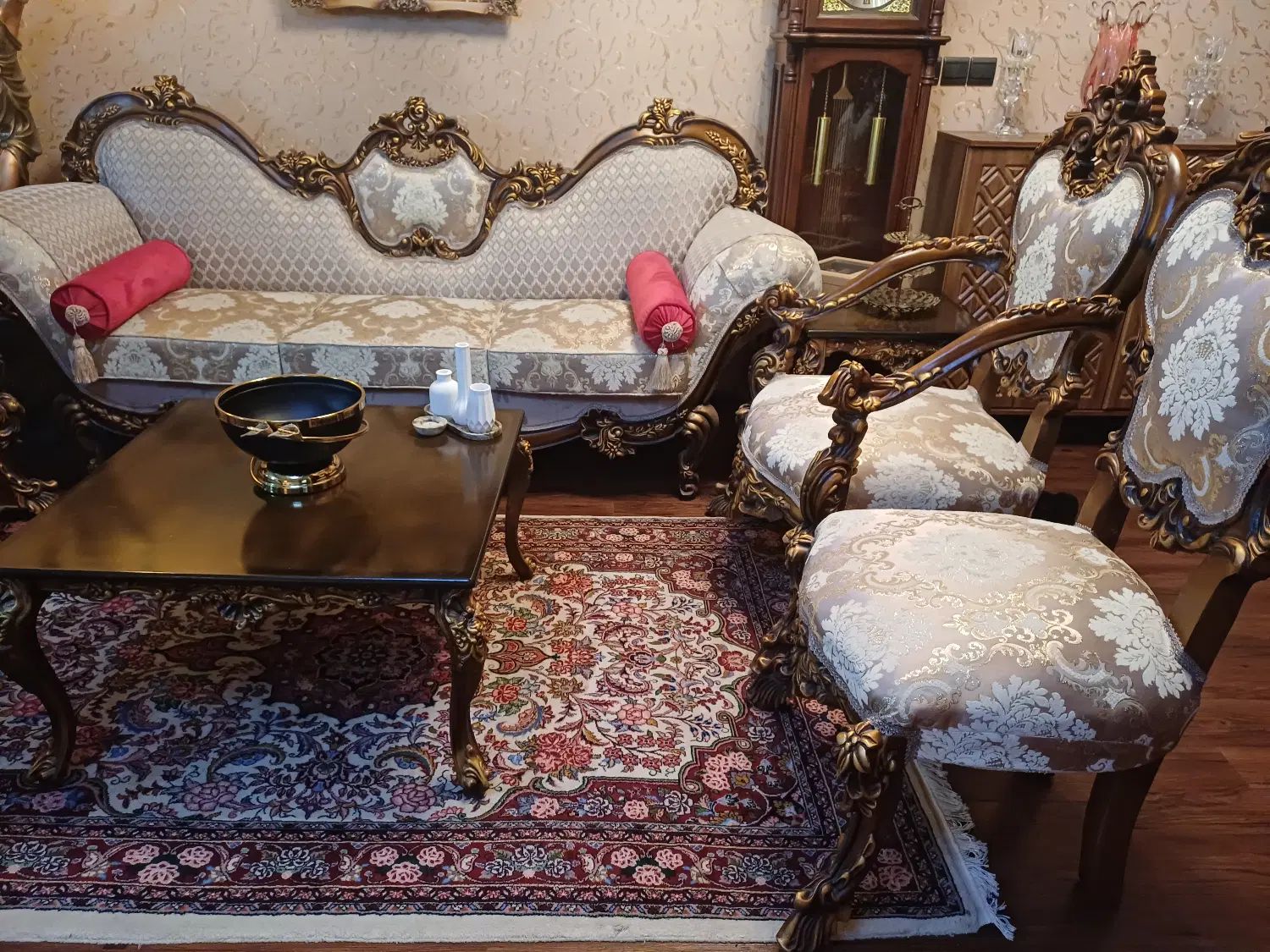 مبلمان استیل 7 نفره کلاسیک مدل نگار تمام چوب گردو|مبلمان خانگی و میز عسلی|تهران, هروی|دیوار