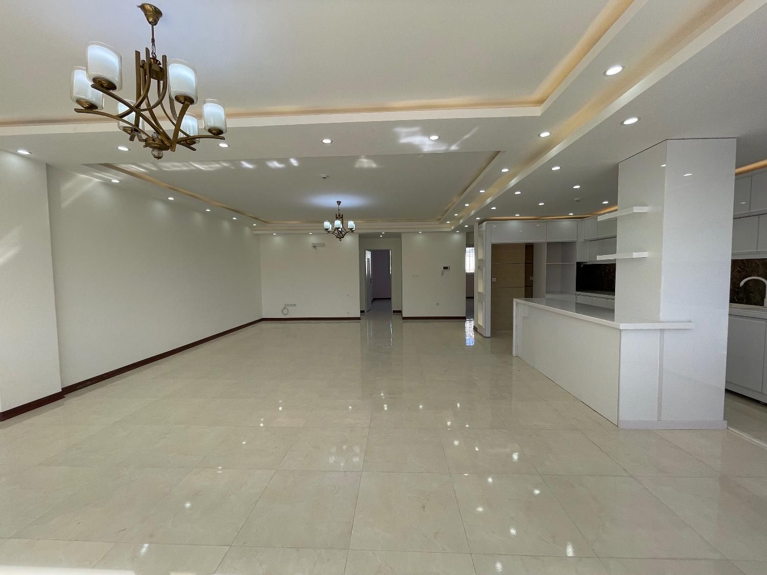 3خواب270متری(220متر+50مترتراس)کلیدنخورده شیک|فروش آپارتمان|صدرا-فارس, فاز ۱|دیوار